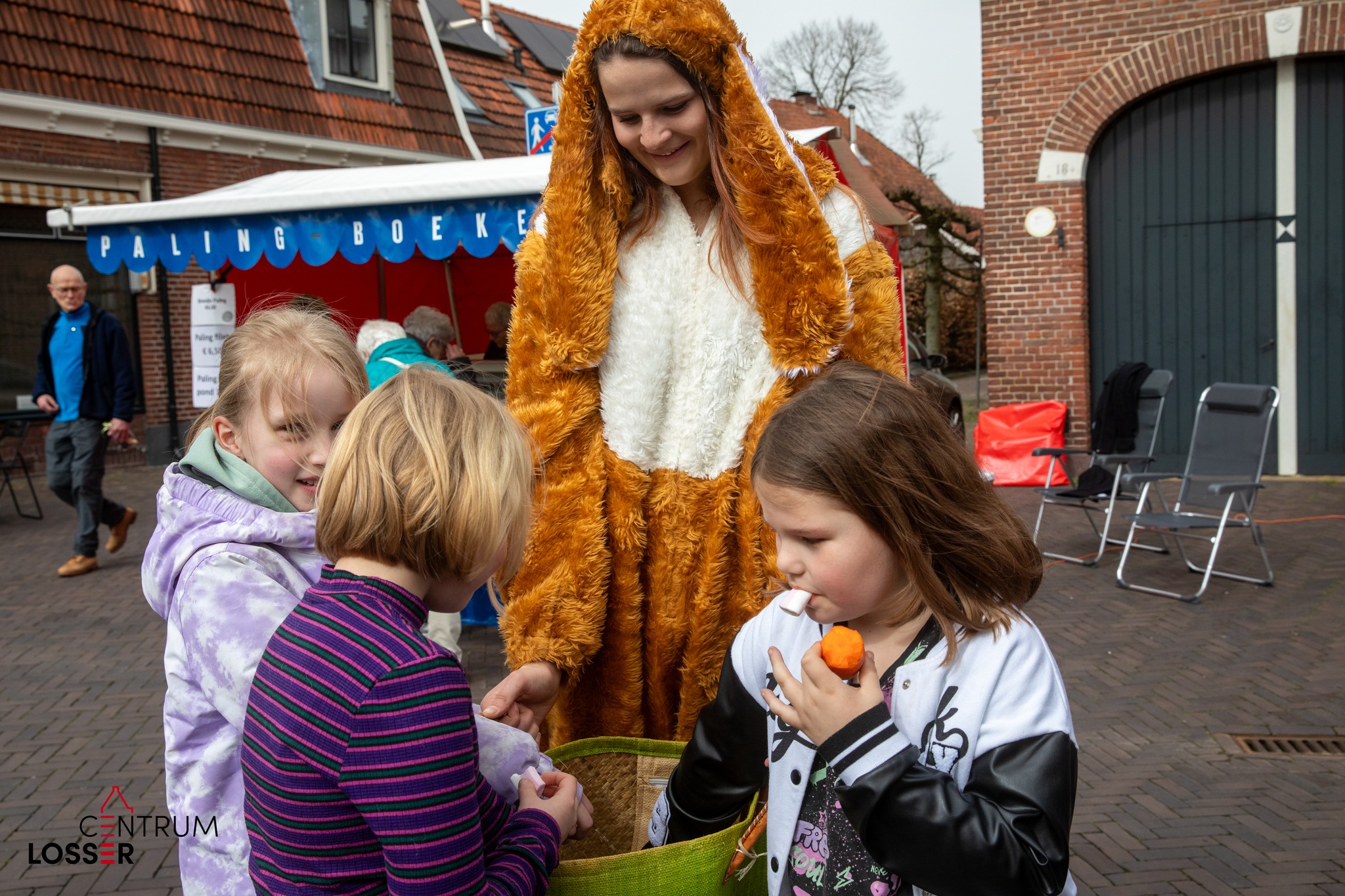Paaszaterdag: Boerenmarkt met de paashaas!