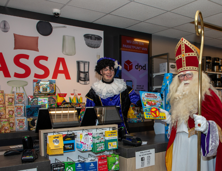 Sint shopt op de Boerenmarkt