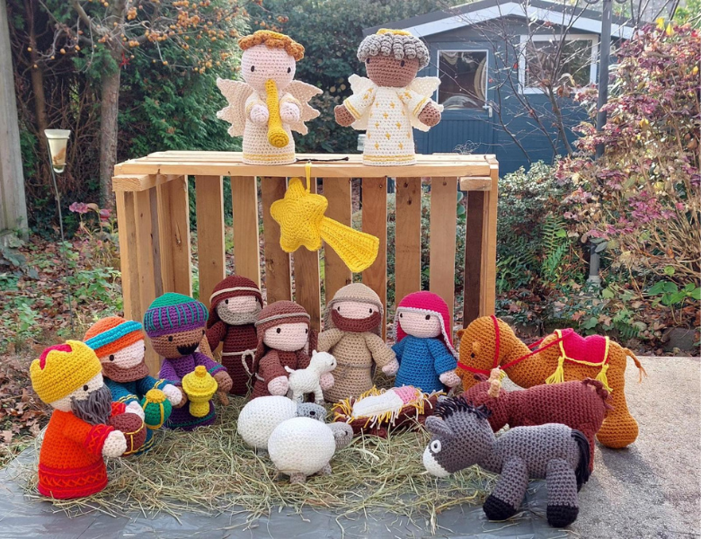 Gehaakte kerststal verkocht