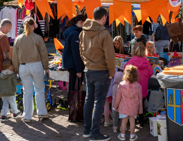 100% warming-up Koningsdag