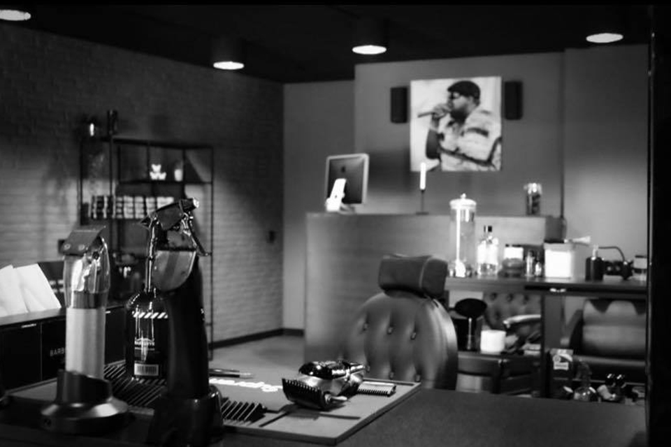 Hermanos Barber Studio